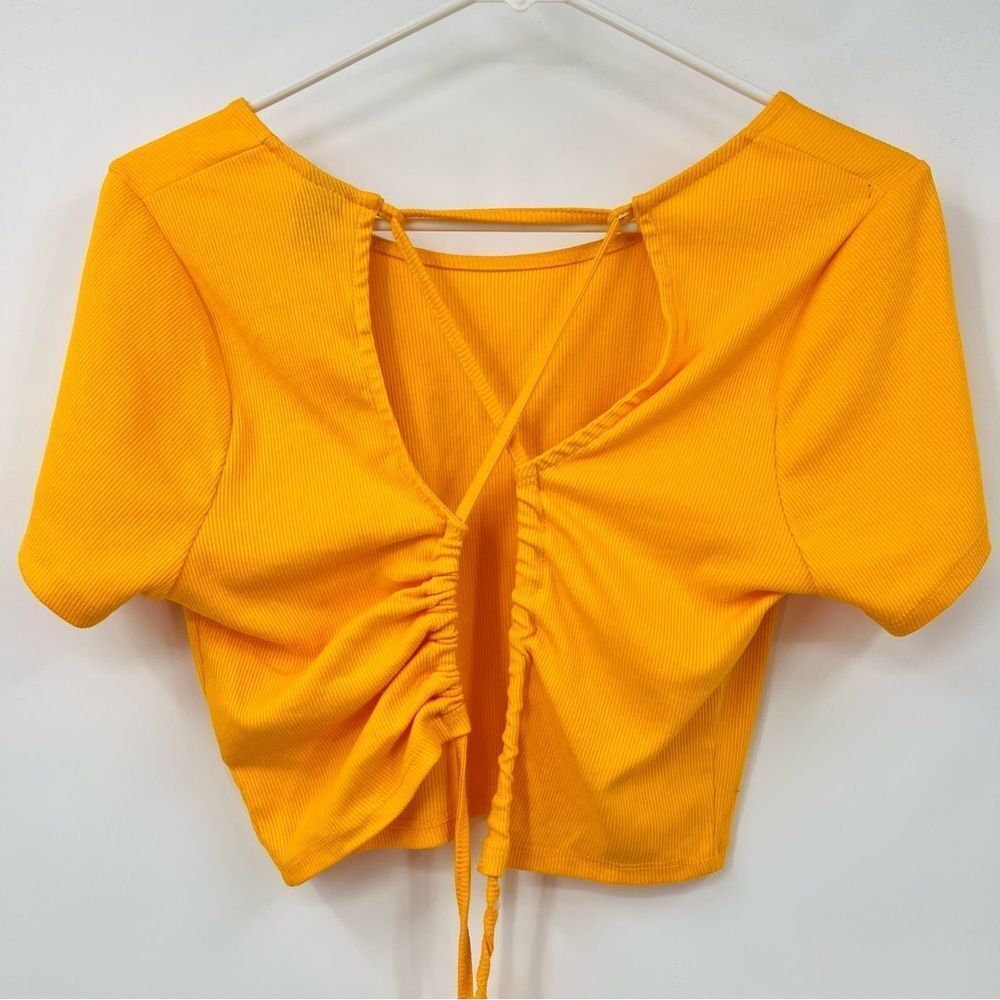 Wild Fable Women's Open Back Strap Closure‎ Yellow Crop-Top Size XL - Picture 2 of 5